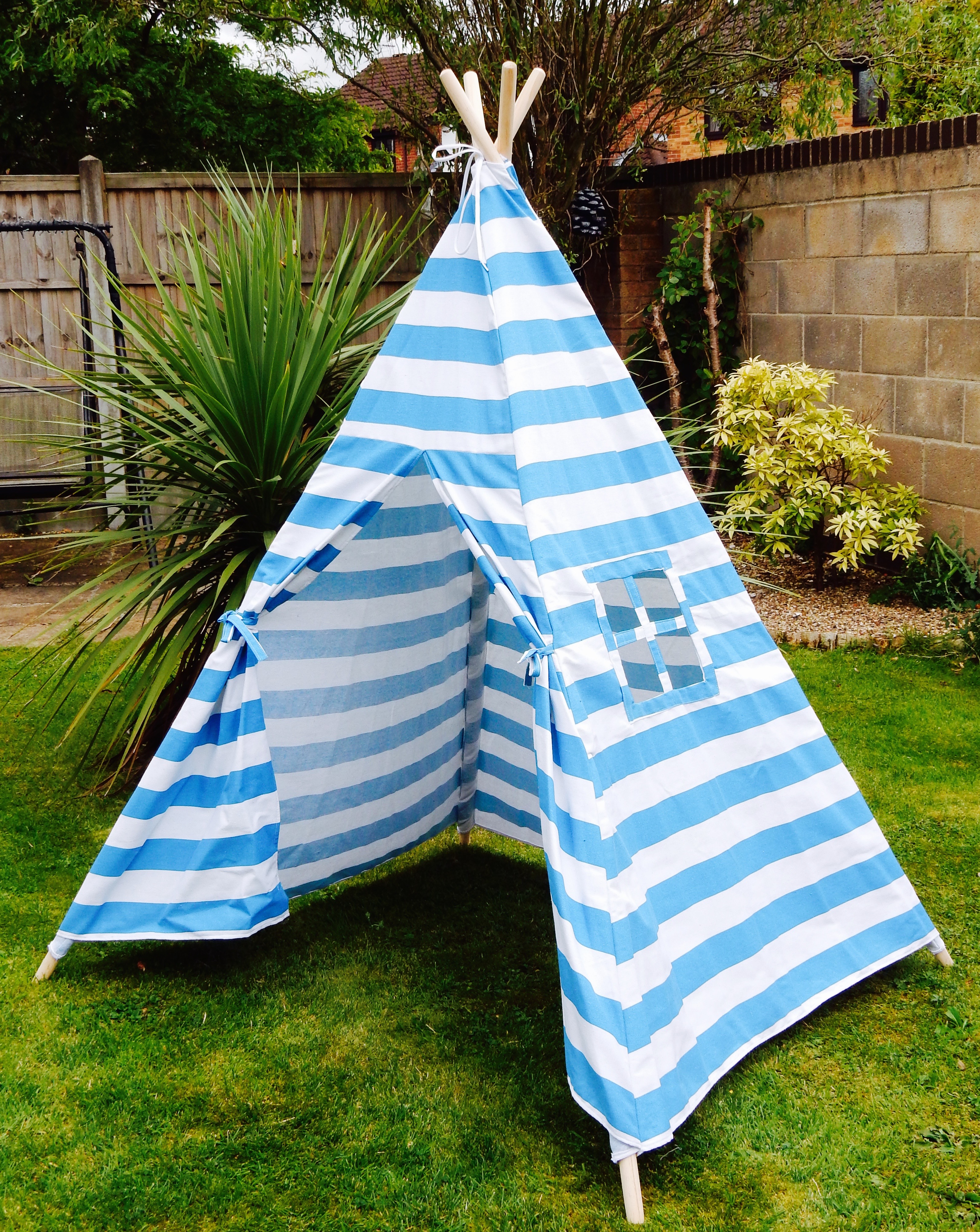 blue and white teepee front